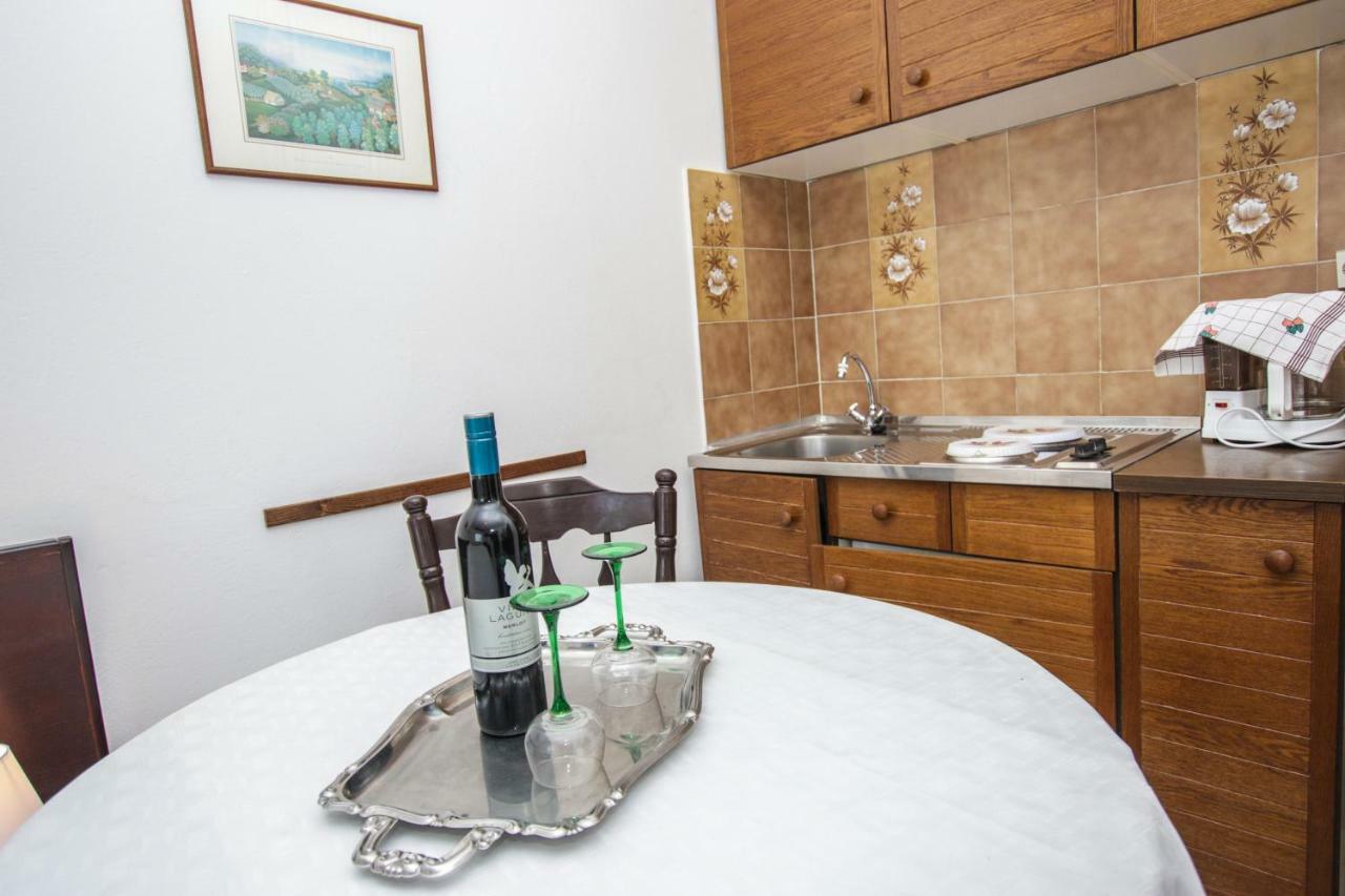 Apartmani Janja Пореч Экстерьер фото
