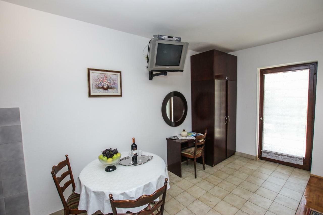 Apartmani Janja Пореч Экстерьер фото